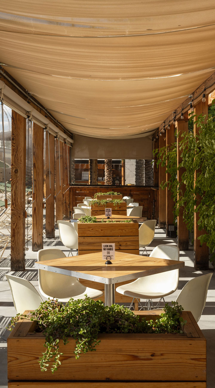 hospitality-lp-720x1300-2